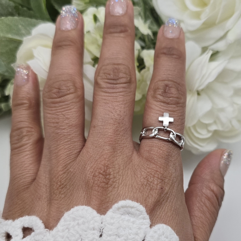 🥰 CHARMING CROSS RING - Picture 6 of 7